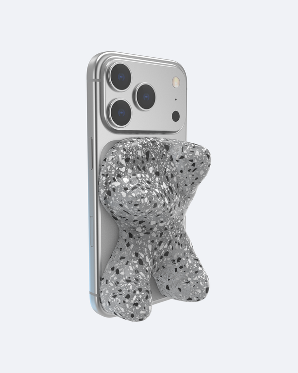 Ishi MagSafe Grip & Stand in Crater