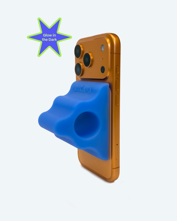 3d ergonomic phone cases designed as a grip, phone stand