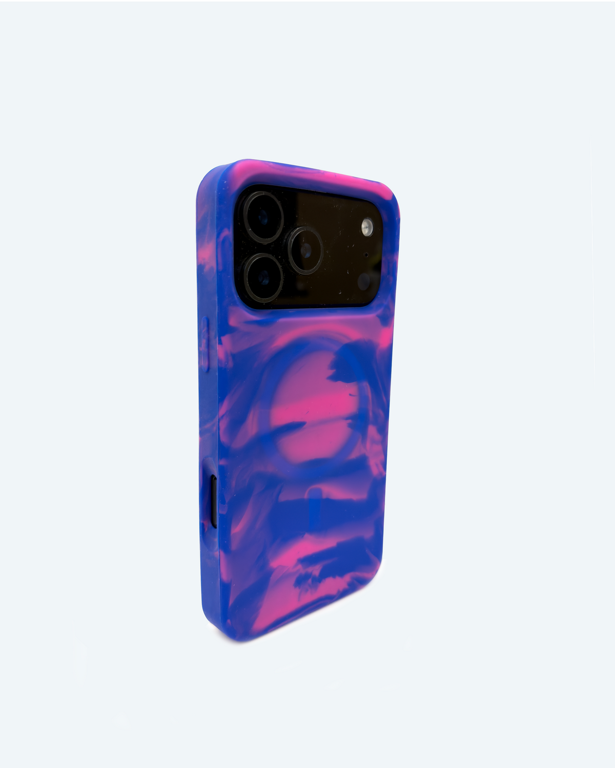 3d ergonomic phone cases designed as a grip, phone stand