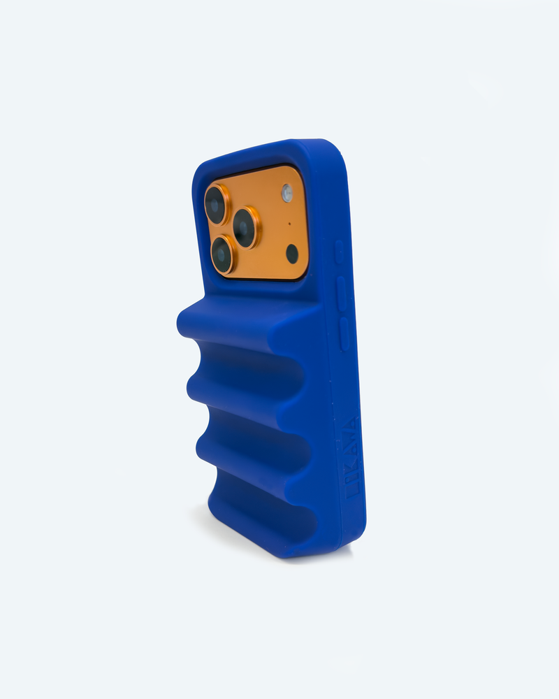 ベイリーヒカワ　iPhone17pro コバルトブルー　ケース Nami Phone Case in Cobalt Blue – BAILEY HIKAWA