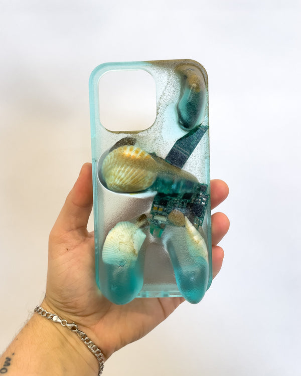 ARCHIVE: iPhone 15 Pro Max: Tech Ocean Fossil