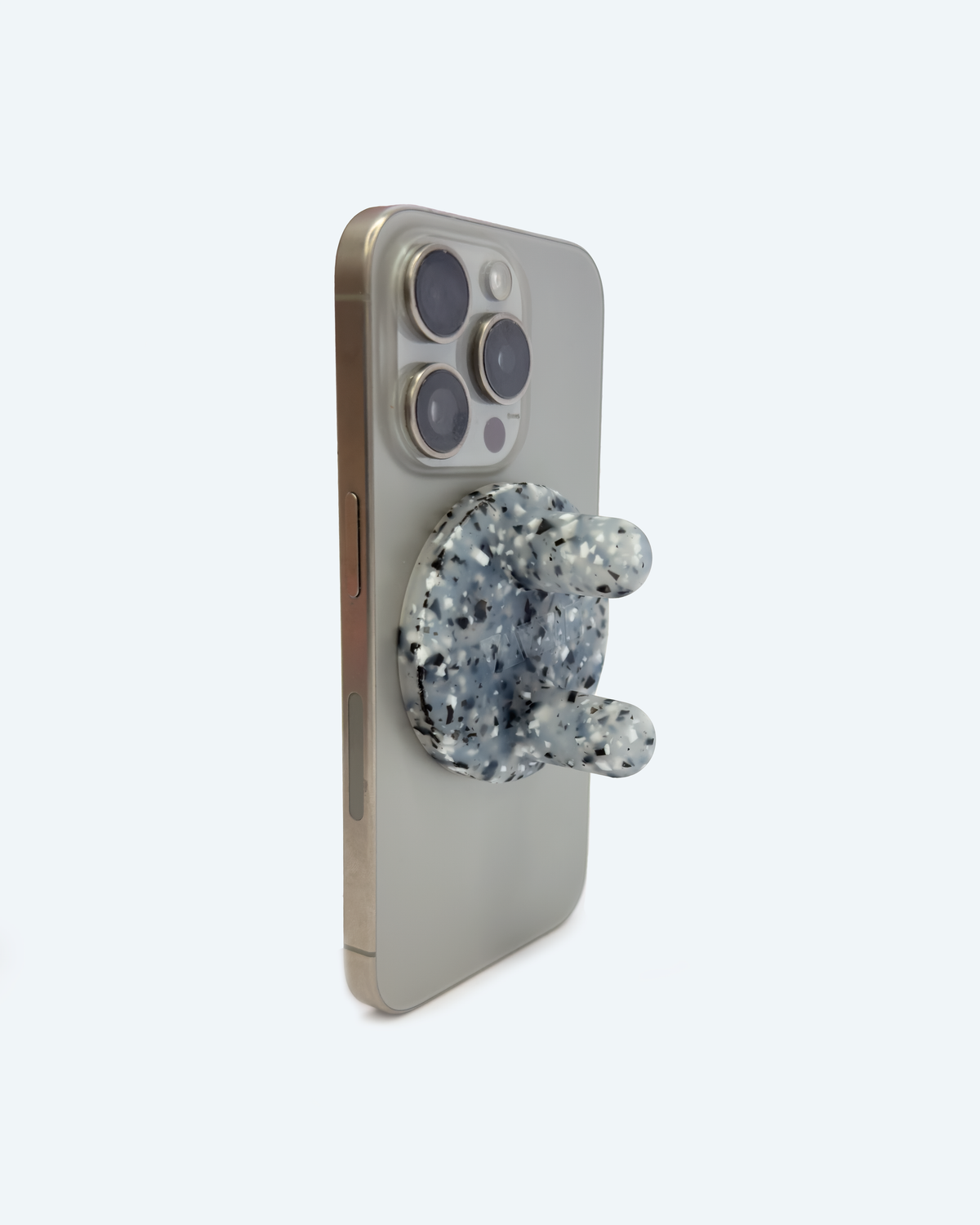 READY TO SHIP MAGSAFE – BAILEY HIKAWA