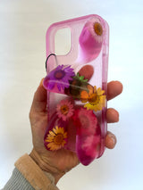 IMPERFECT : iPHONE 15 : FLOWERS