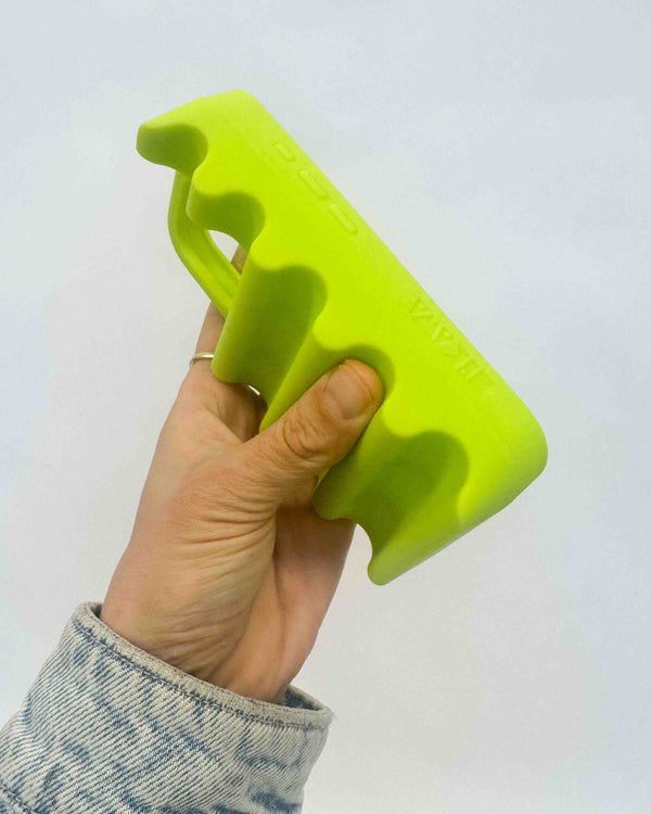 SAMPLE COLOR : 16 / 16 PRO : NAMI IN CHARTREUSE