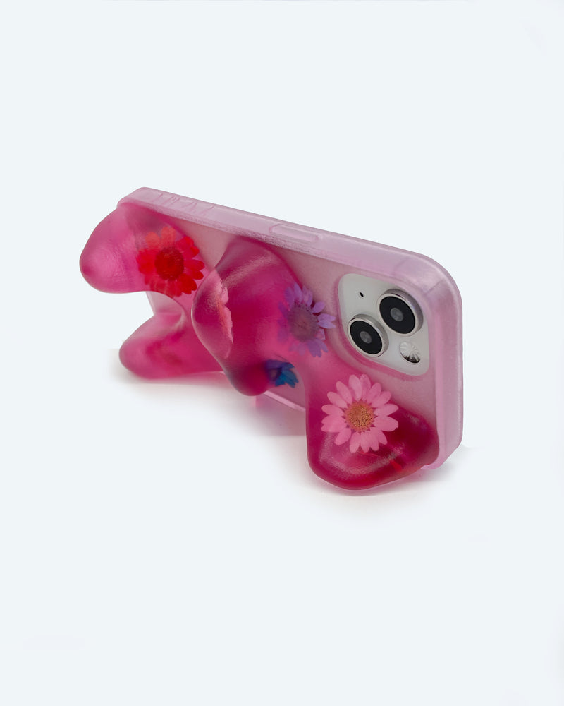 Ishi Handmade Phone Case in Strawberry Flower – BAILEY HIKAWA Ishi Handmade Phone Case in Strawberry Flower – BAILEY HIKAWA