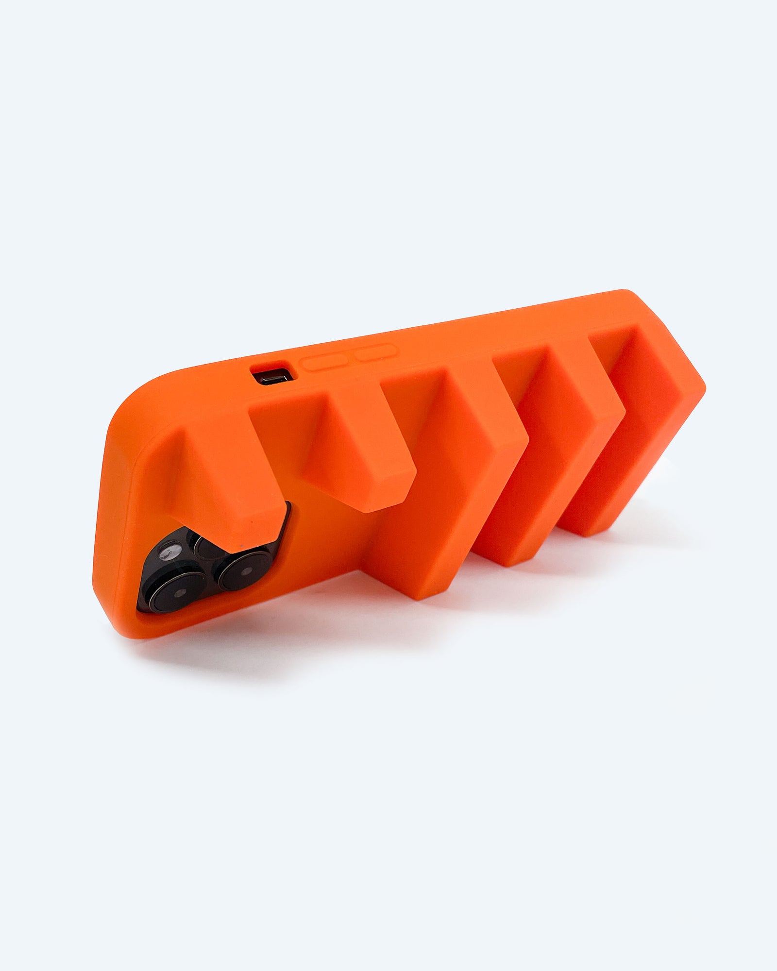 Geta Phone Case in Vermillion – BAILEY HIKAWA