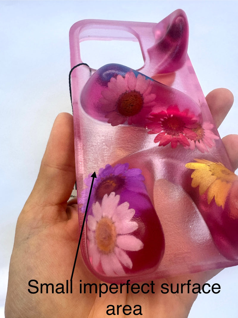 IMPERFECT: iPhone 16 Pro : Strawberry Flower (surface issue)