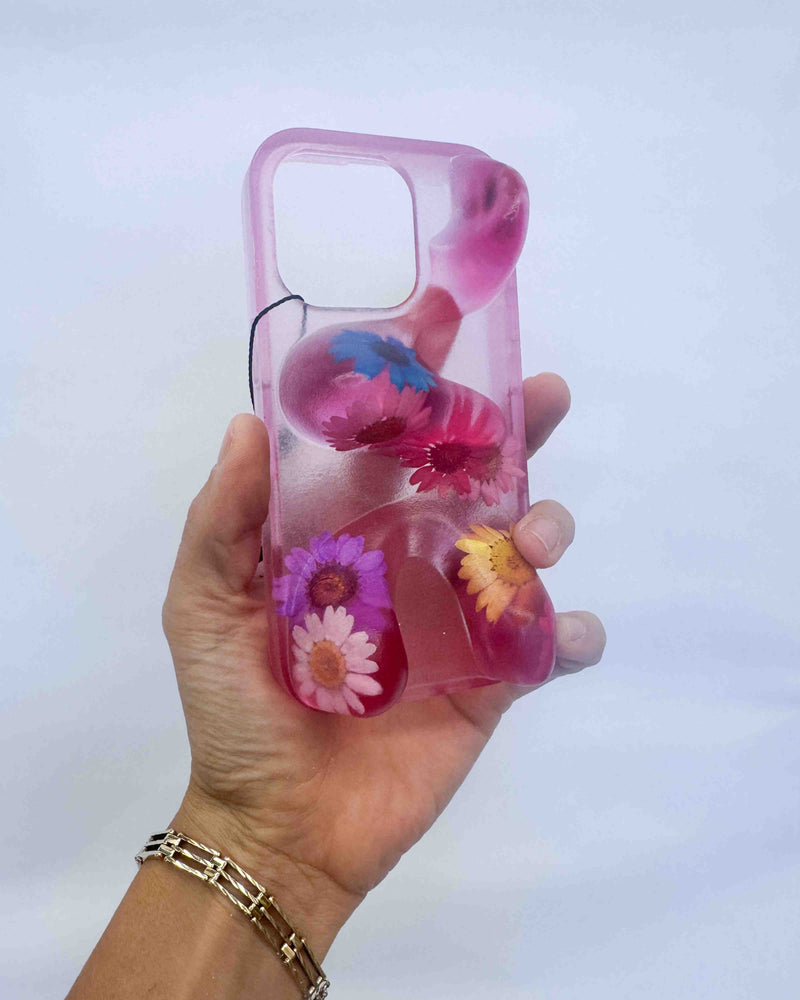IMPERFECT: iPhone 16 Pro : Strawberry Flower (surface issue)