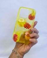 ARCHIVE: iPhone 16 Pro: Sunshine Flowers