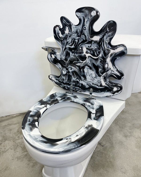 Shibuki Toilet Seat in Black and White Marble
